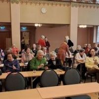 Naisten-aani-10-v- Juhlayleis